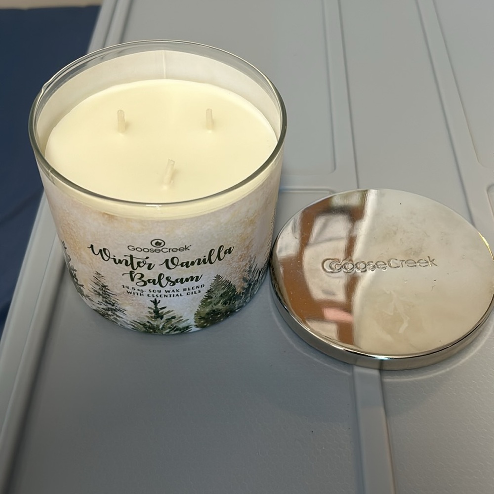 Brand new 14.5 ounce Goose Creek Candle “Winter Vanilla Balsam” scent candle - Picture 2 of 3